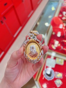 จี้กรอบพระ